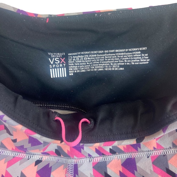Victoria Secret VSX Multicolored Crop Capri Leggings Size Medium - Picture 5 of 11